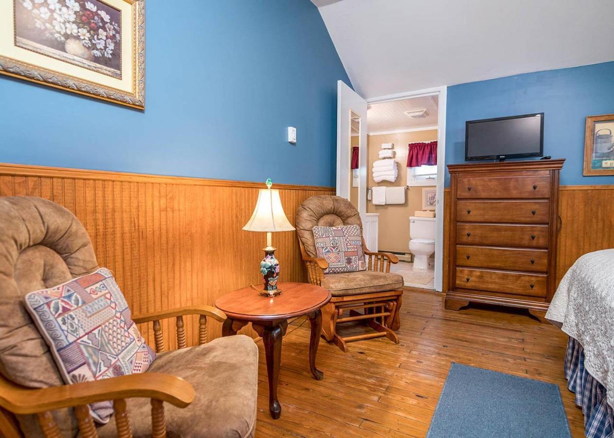 Highland Lake Inn & Resort - Flat Rock Εξωτερικό φωτογραφία