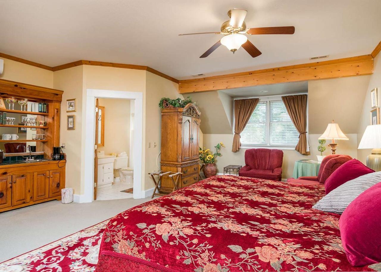 Highland Lake Inn & Resort - Flat Rock Εξωτερικό φωτογραφία