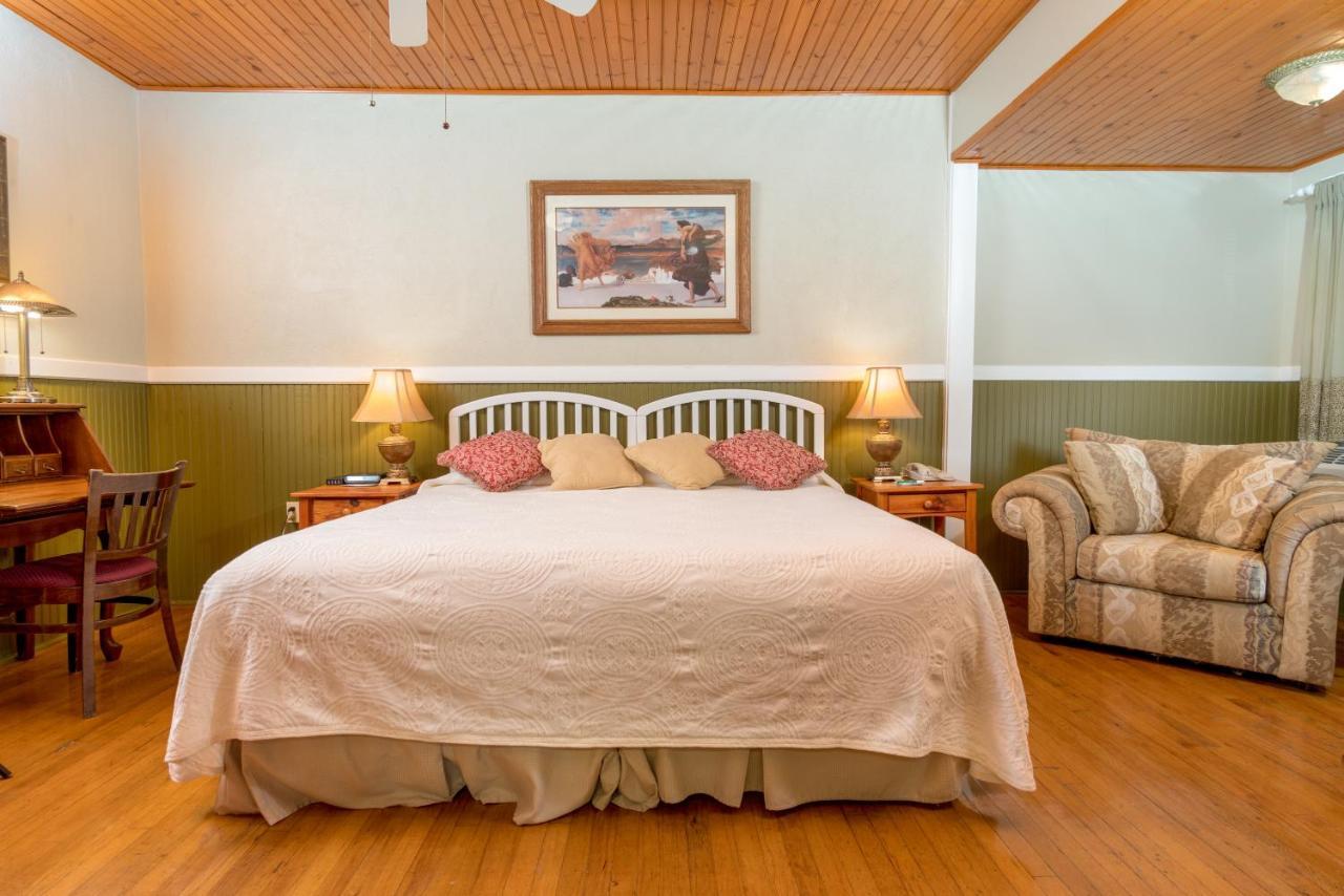 Highland Lake Inn & Resort - Flat Rock Εξωτερικό φωτογραφία