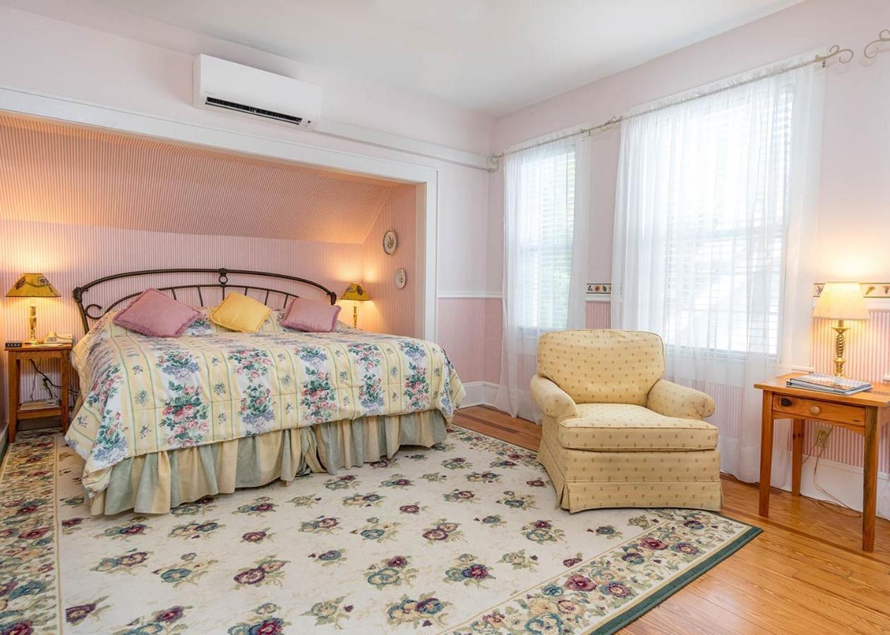 Highland Lake Inn & Resort - Flat Rock Εξωτερικό φωτογραφία